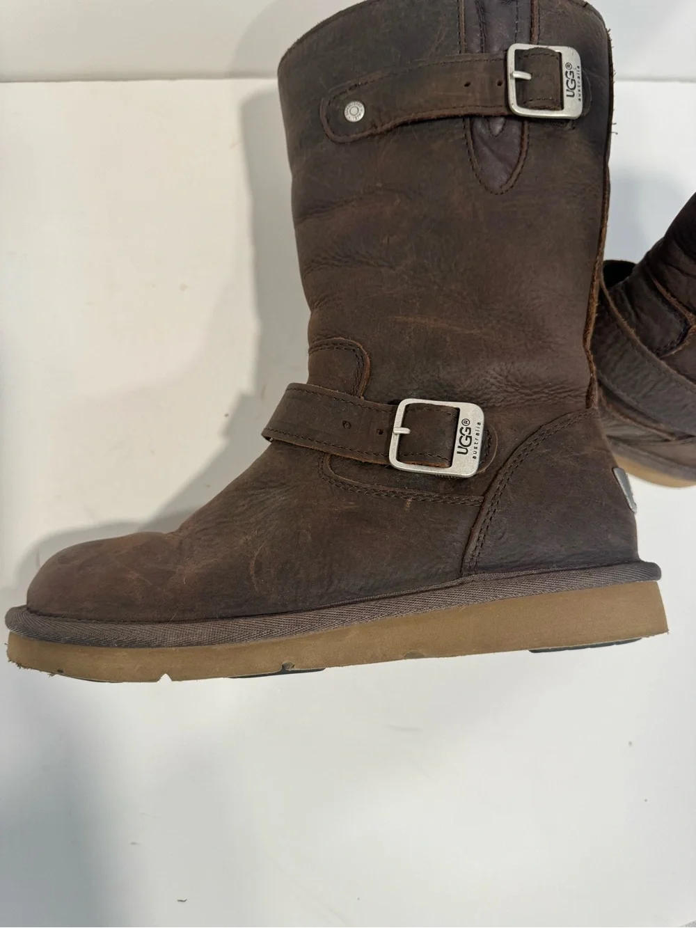 UGG Kensington Women's Brown Leather & Shearling Boots 5678 Size 6 nwot